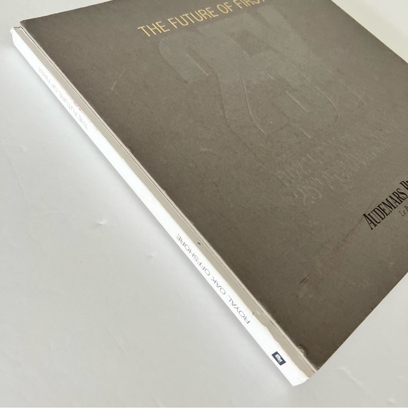 Audemars Piguet Royal Oak Offshore 25th Anniversary book rare future of first - Picture 12 of 17